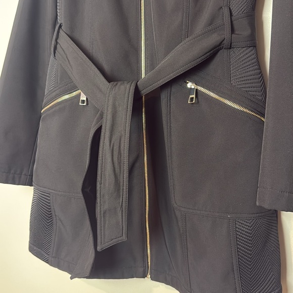 GUESS Black Softshell Zip Up Belted Hooded RainCoat Jacket for Women Size L - Picture 8 of 12